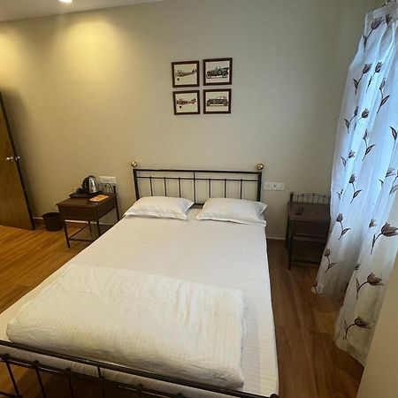 Hotel Abode 실롱 외부 사진