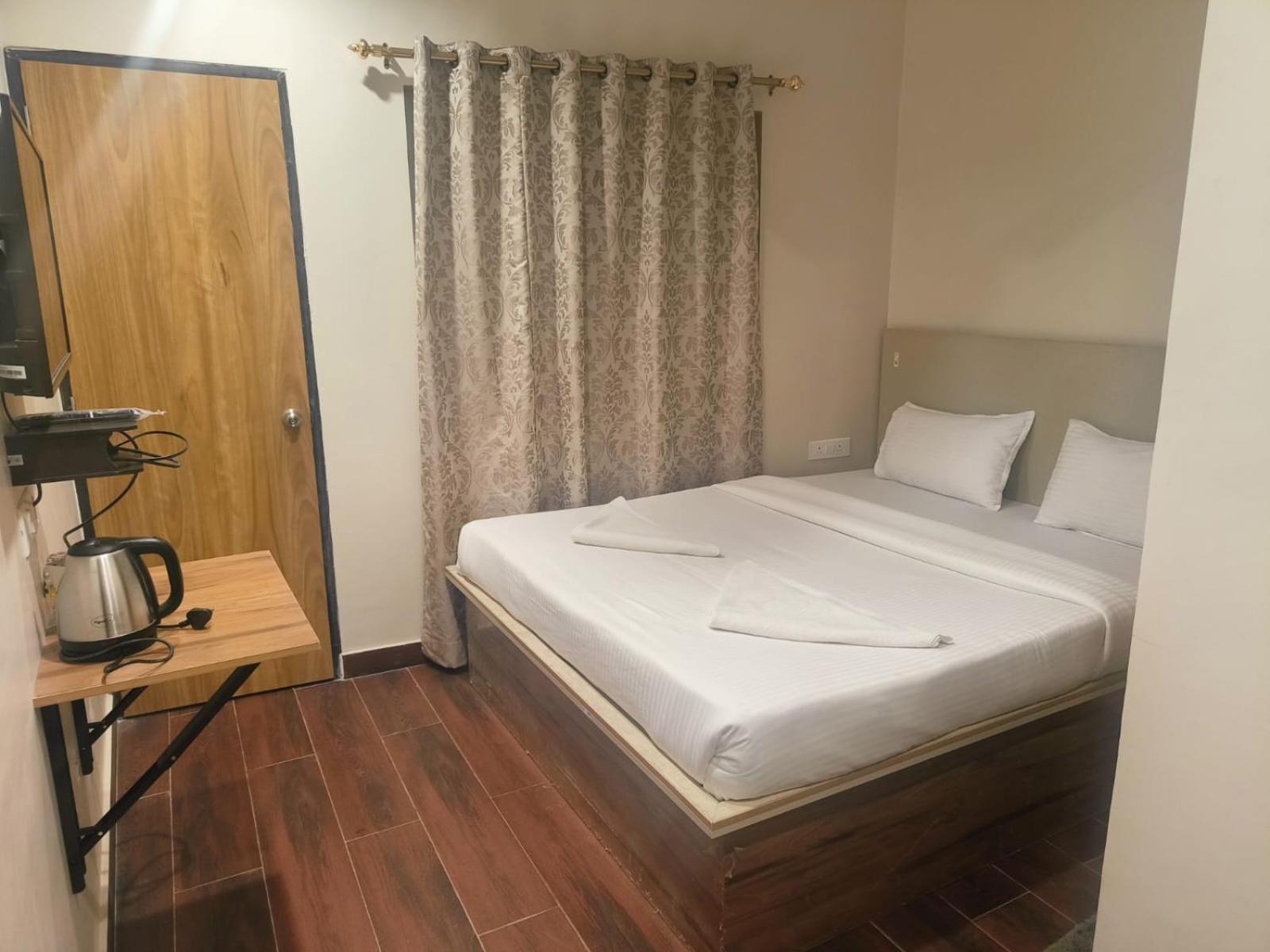 Hotel Abode 실롱 외부 사진